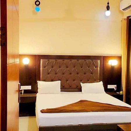 Hotel O The Miraj ソニパット エクステリア 写真
